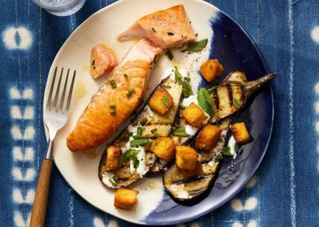 salmón con berenjena