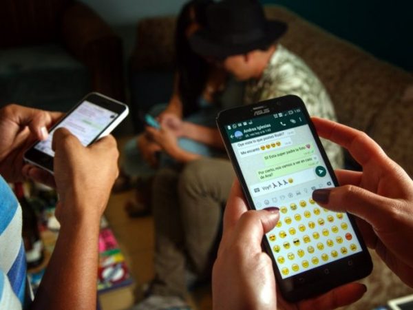 Sé claro a la hora de hablar en el grupo de WhatsApp