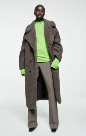 Abrigo de borreguito de Zara