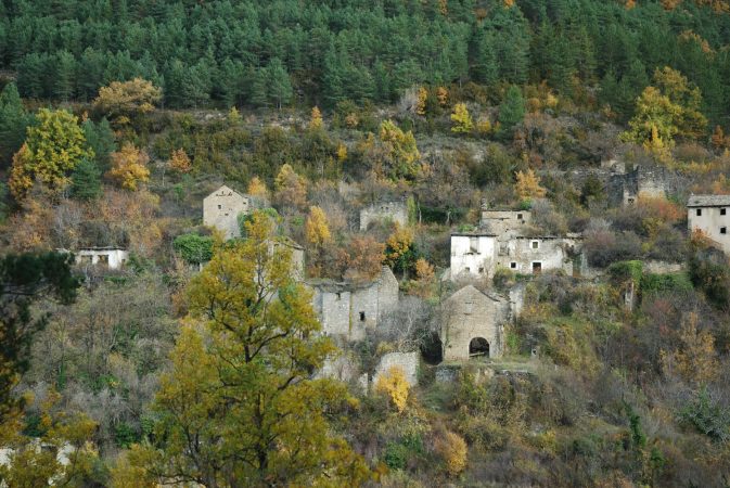 Pueblos bonitos de España que están abandonados 14 Merca2.es pueblos abandonados