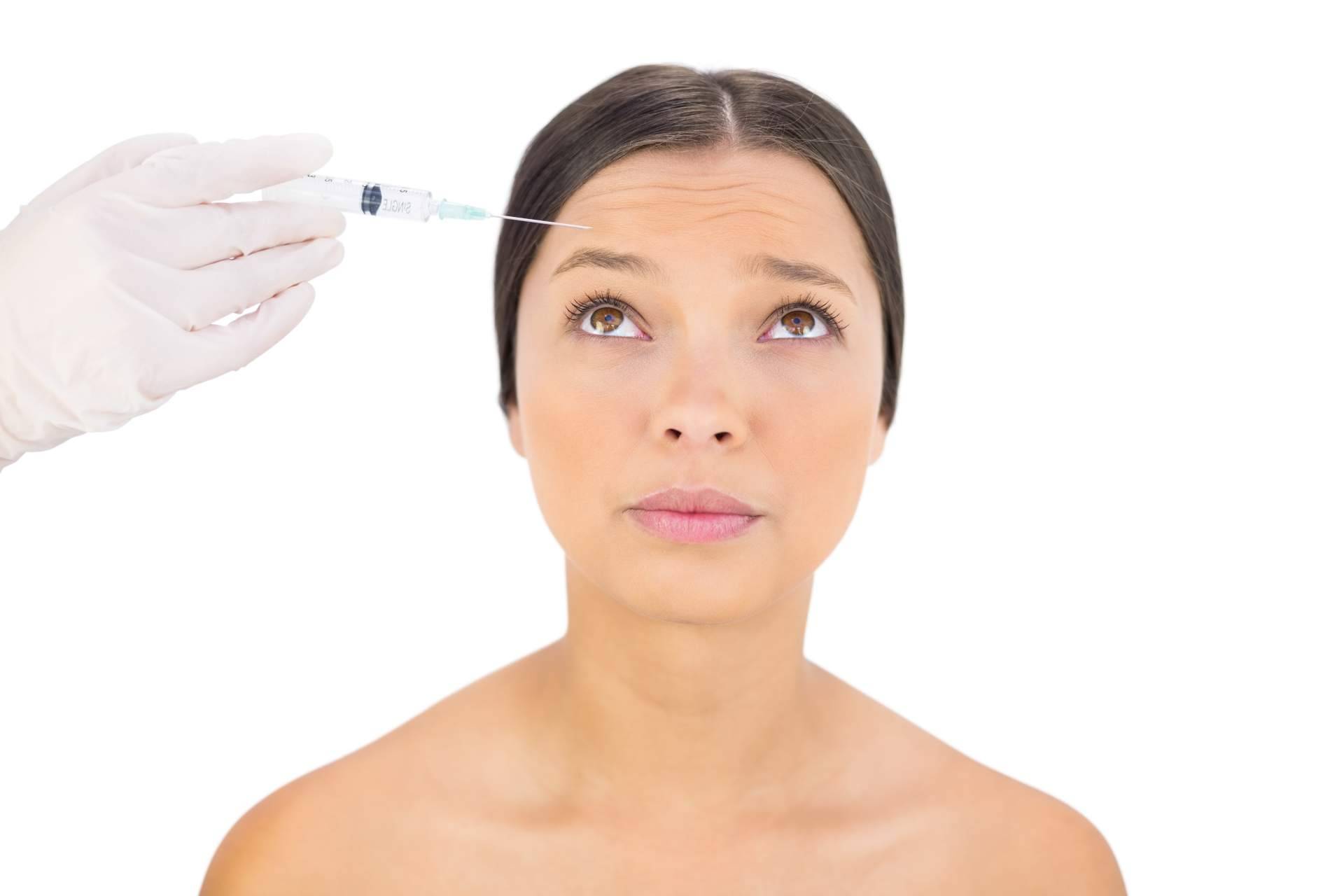 Diseño de cejas con bótox en Castellón de la mano de la Clínica de Medicina Estética Sánchez Peral