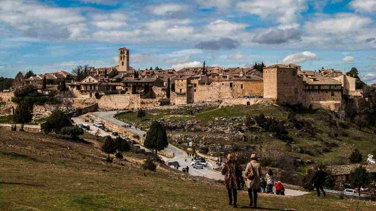 Descubre los 9 pueblos medievales con más encanto de Castilla y León 1 Merca2 pueblos medievales Castilla y León