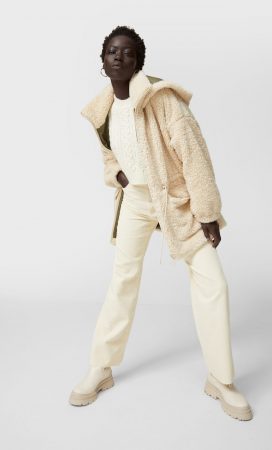 Parka borreguito Stradivarius