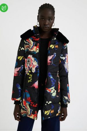 screenshot www.desigual.com 2021.12.02 19 31 38 Merca2.es