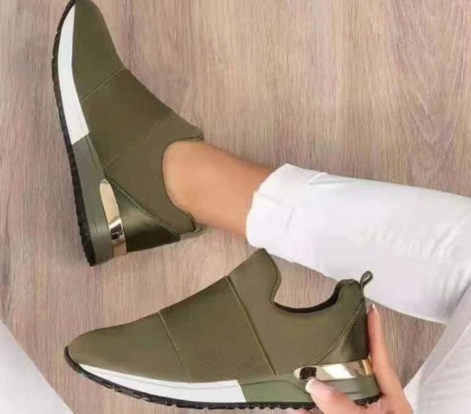 zapatillas con dorado