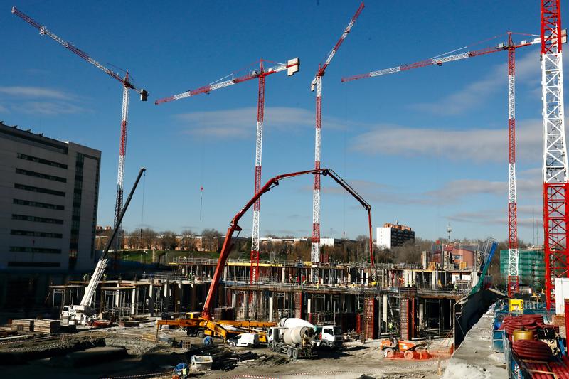 La crisis de las materia primas ya ha provocado la paralización de obras por 230 millones