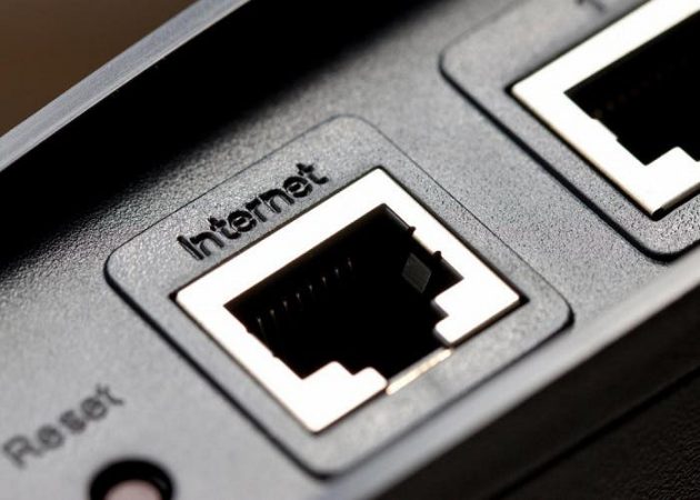 Conexión a internet y software