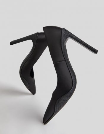 Zapato tacón suela huella  