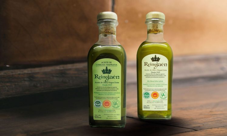 Aceite de oliva: los mejores de España por menos de 10 euros 36 Merca2.es bodegon botellas reino de jaen Merca2.es