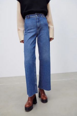 Zara: 10 vaqueros en oferta que te quitan dos tallas de encima 30 Merca2.es Jeans ZW the marine straight Zara