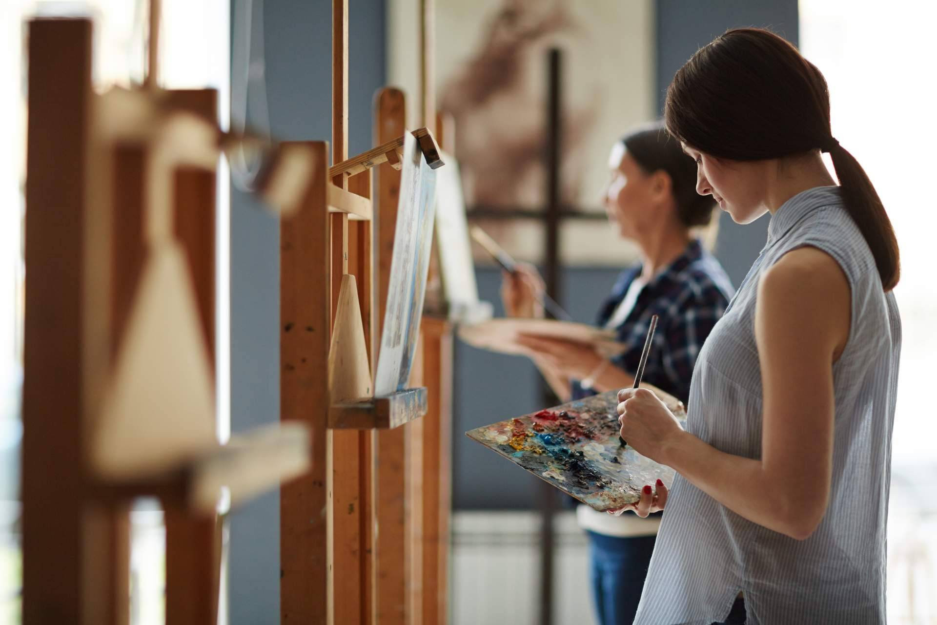 ¿Cuáles son los beneficios de la enseñanza artística para el desarrollo creativo? Por El taller de la Salamandra ¿Cuáles son los beneficios de la enseñanza artística para el desarrollo creativo? Por El taller de la Salamandra