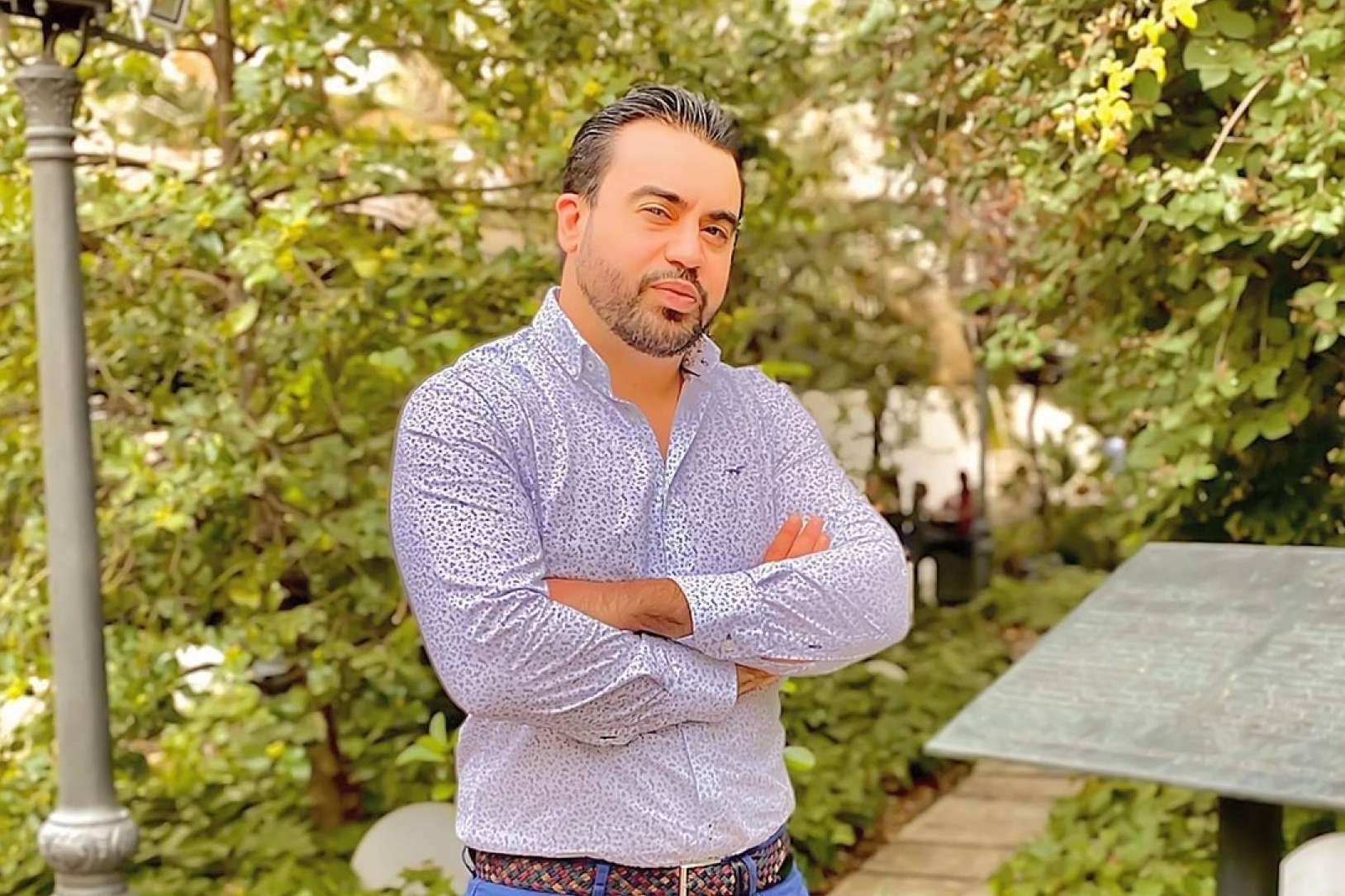 Todo el mundo habla en Gerona de la obra literaria de Jorge Perales Nieto, ‘Mirando al mar, soñé’ Todo el mundo habla en Gerona de la obra literaria de Jorge Perales Nieto, ‘Mirando al mar, soñé’