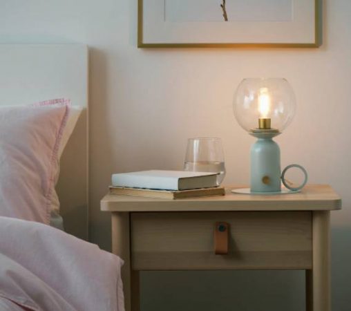 Ikea: 10 novedades de su nuevo catálogo para arrasar en 2022 17 Merca2.es Lámpara de mesa