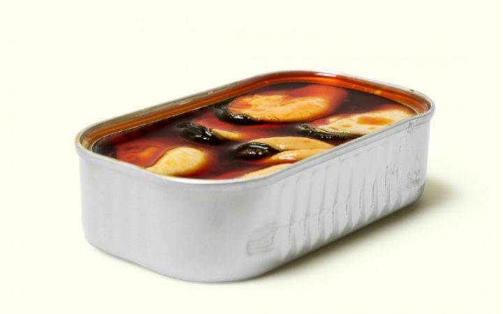 Si te gustan los mejillones en conserva, la OCU recomienda no comprar estos 14 Merca2.es lata de mejillones en escabeche