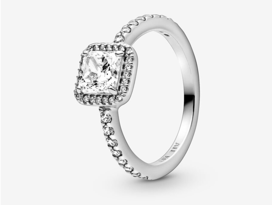 anillo atemporal