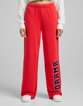 Pantalón de felpa con bordado