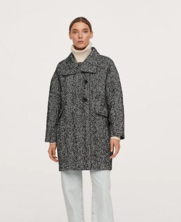 El jersey estampado más deseado de Mango está rebajado un 30% 10 Merca2.es Mango