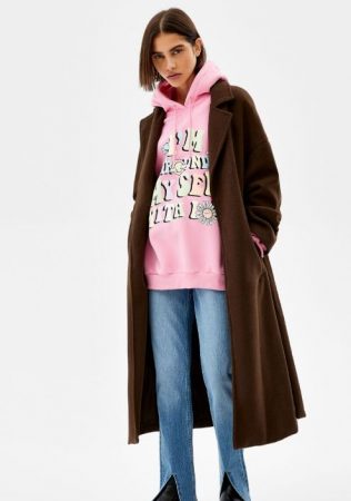 screenshot www.bershka.com 2022.01.19 11 56 29 Merca2.es