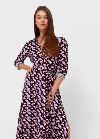 Este increíble abrigo de Stradivarius está a 39,95 euros en las rebajas 16 Merca2.es screenshot www.stradivarius.com 2022.01.10 12 33 21 Merca2.es