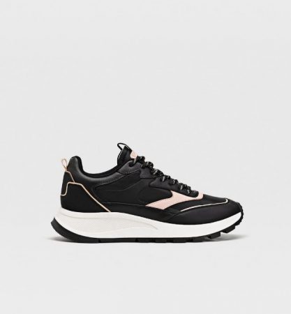 Este increíble abrigo de Stradivarius está a 39,95 euros en las rebajas 17 Merca2.es screenshot www.stradivarius.com 2022.01.10 12 35 26 Merca2.es