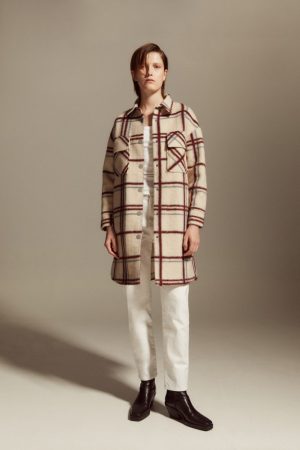 La sobrecamisa larga de Sfera