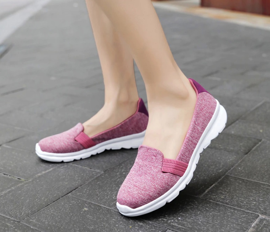 zapatillas de estilo bailarinas