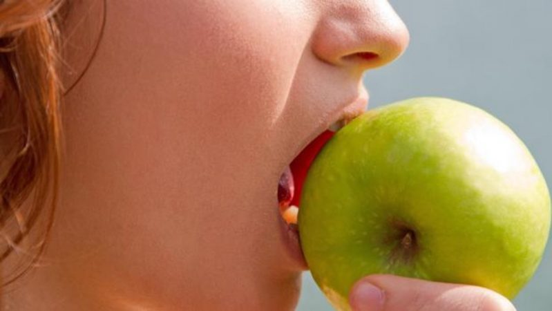 Podrías someter a tus intestinos a una tensión adicional manzanas
