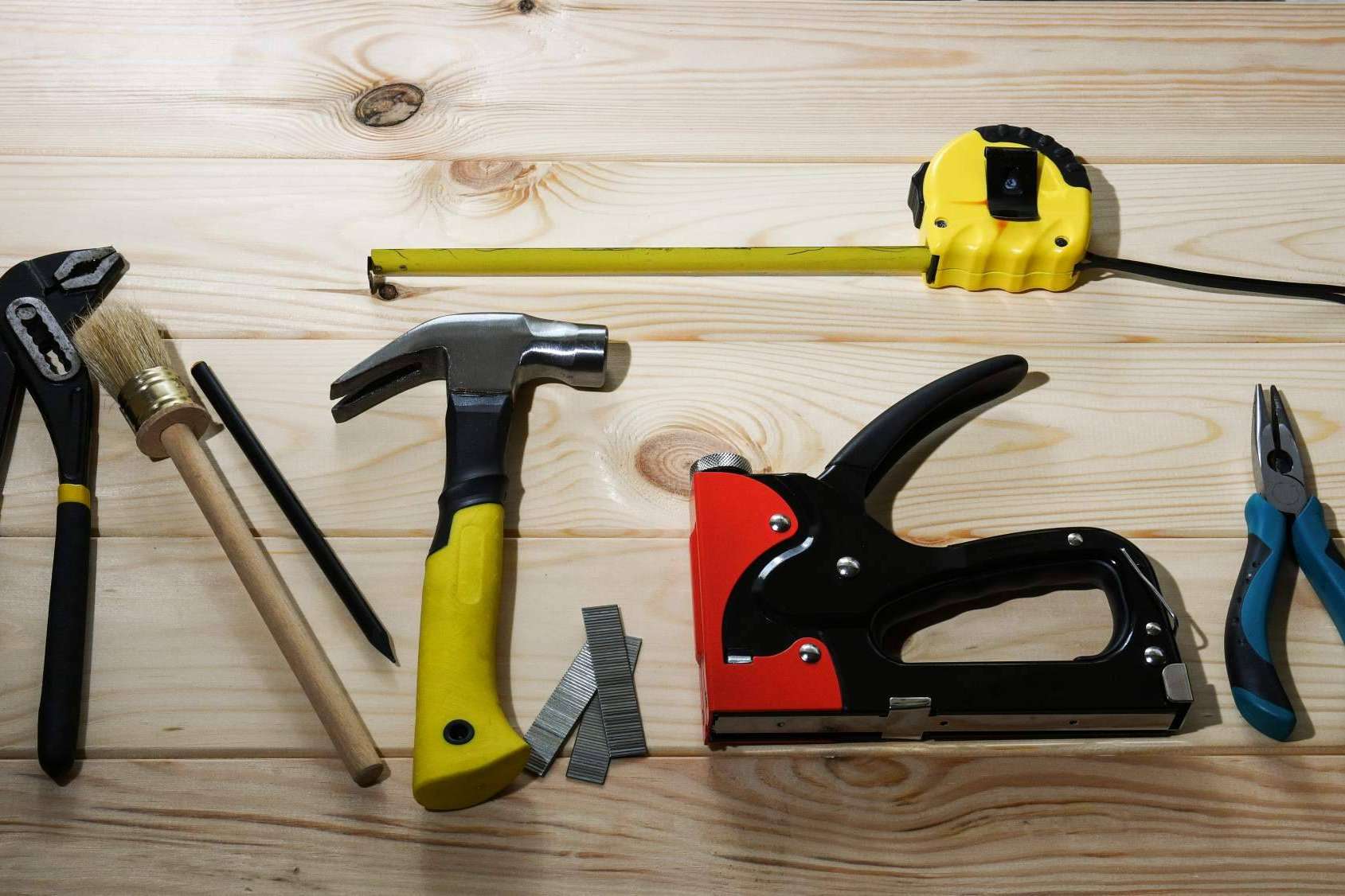 La ferretería online que posee un amplio catálogo de artículos, Bricopunto