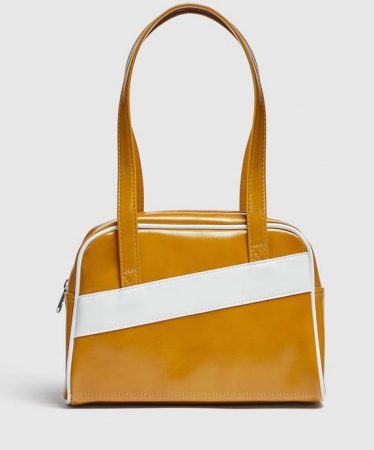 screenshot www.pullandbear.com 2022.02.18 15 27 11 Merca2.es