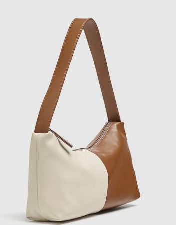 screenshot www.pullandbear.com 2022.02.18 15 28 55 Merca2.es