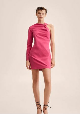 vestido asimétrico con color