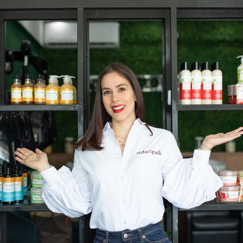 Raquel Suárez, CEO de Natucapelli, habla sobre el beneficio de utilizar productos naturales para el pelo