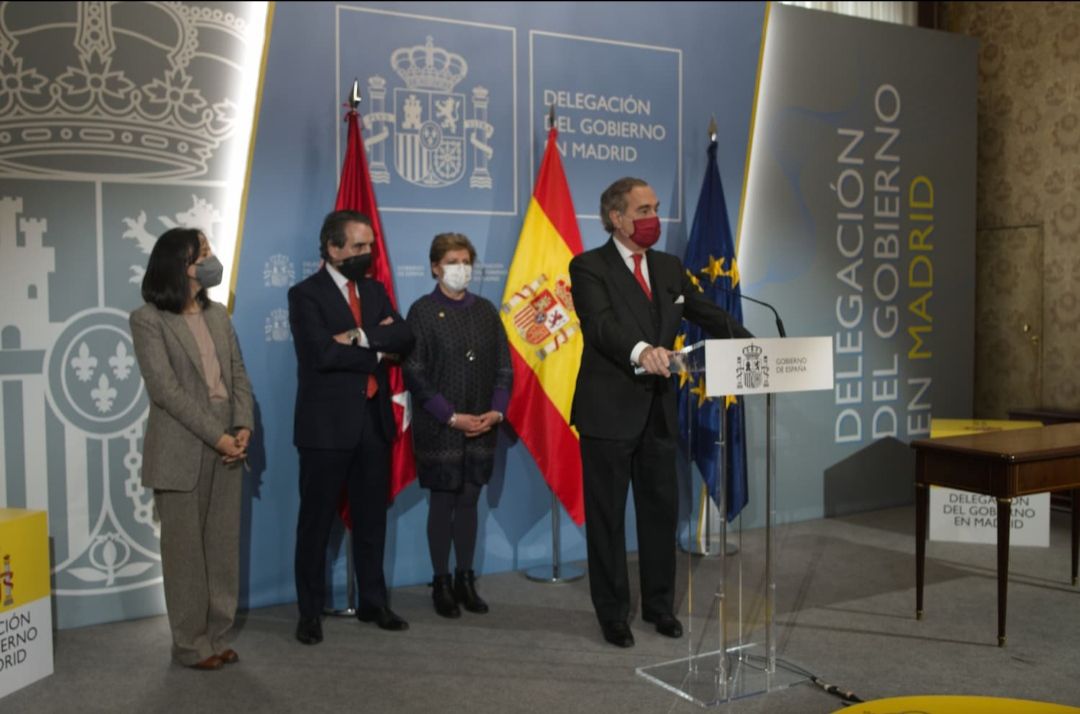 Nuevo protocolo entre gestores administrativos y la CAM para agilizar trámites telemáticos de extranjería