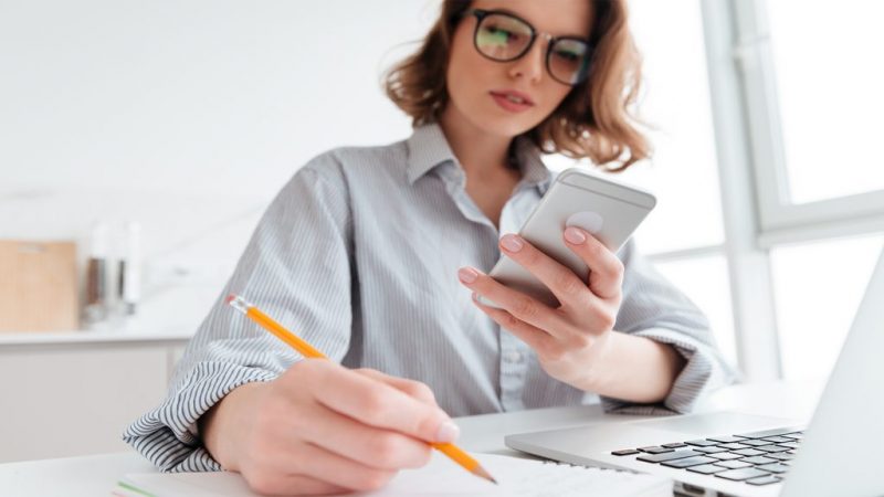 Asistente virtual: una alternativa para emprender desde casa 50 Merca2.es Asistente personal2 2 1024x576 1 Merca2.es