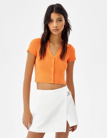 Bershka desata la locura con este vestido en dos colores por 19,99 euros 40 Merca2.es Chaqueta manga corta cuello polo punto Bershka