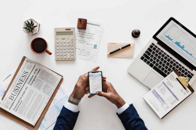 Asistente virtual: una alternativa para emprender desde casa 53 Merca2.es Como convertirse en un asistente virtual 702x465 1 Merca2.es