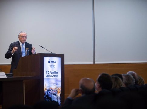 Economía/Finanzas.- Fainé (CECA) reclama CECA