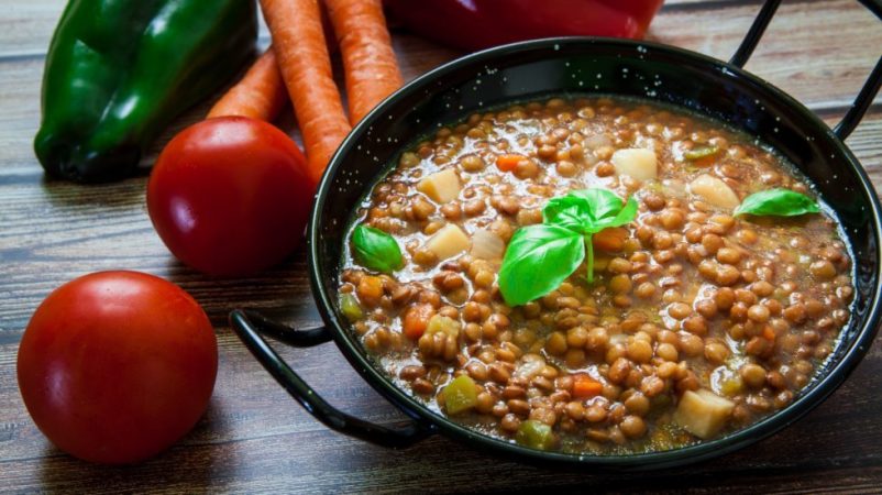 Menestra de lentejas Merca2.es