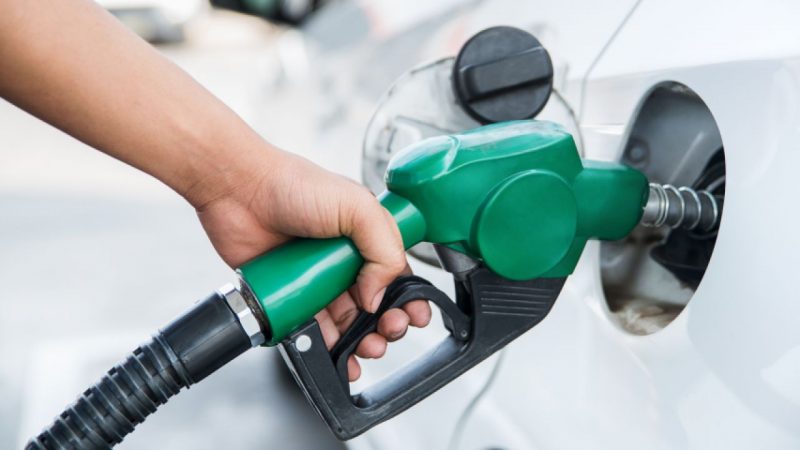 Esta es la fecha en la que acaba la rebaja de los 20 céntimos de la gasolina 6 Merca2.es ahorro gasolina 1280x720 1 Merca2.es