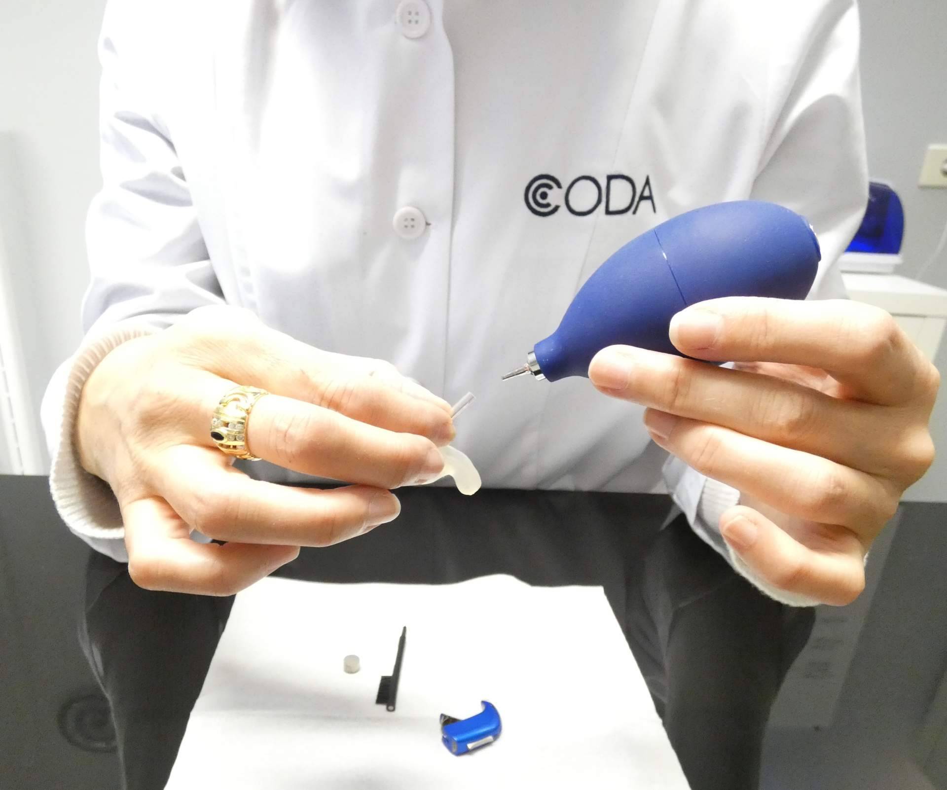 Reparación de audífonos en toda España de la mano de Clínica Coda