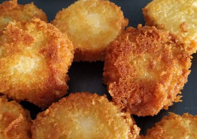 queso frito con mermelada de tomate foto principal Merca2.es