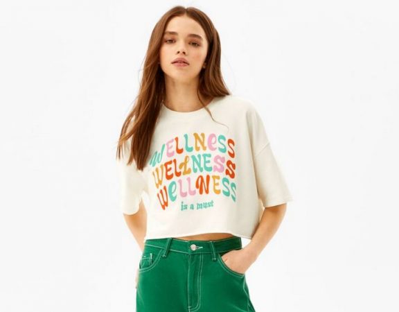Los nuevos vaqueros de Bershka que te quitan dos tallas de golpe 79 Merca2.es screenshot www.bershka.com 2022.03.09 18 49 48 Merca2.es