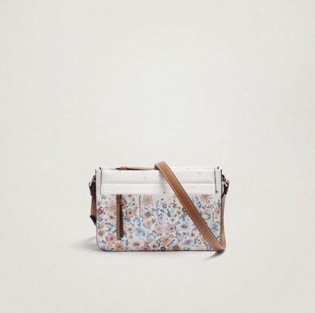 screenshot www.parfois.com 2022.03.24 11 36 21 Merca2.es