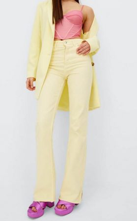 screenshot www.stradivarius.com 2022.03.30 15 37 10 Merca2.es