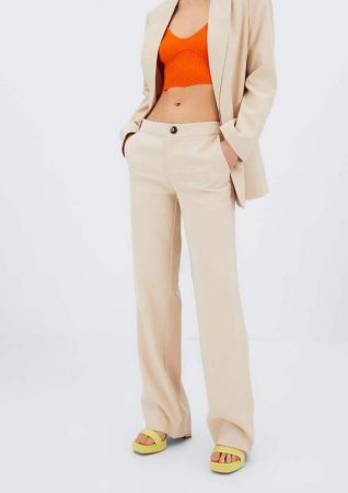 screenshot www.stradivarius.com 2022.03.30 16 01 34 Merca2.es