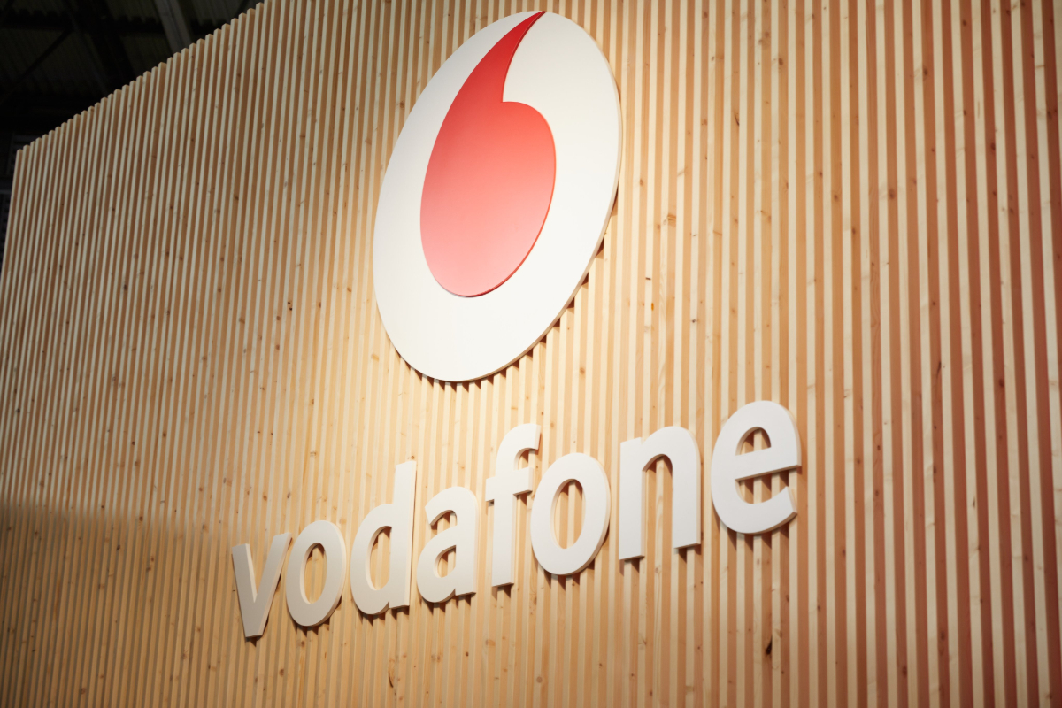 Cómo afecta a España el acuerdo de Vodafone Group con Google para sus servicios con IA