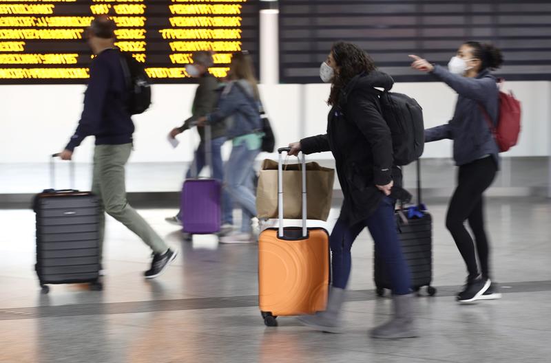 Renfe transporta a más de 1,5 millones de viajeros en Semana Santa Renfe transporta a más de 1,5 millones de viajeros en Semana Santa