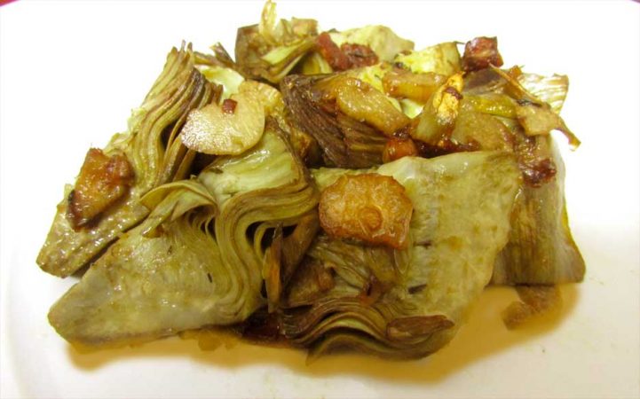 Garbanzos con alcachofas: el guiso de Arguiñano para un día de lluvia 28 Merca2.es ALCACHOFAS AL AJILLO Merca2.es