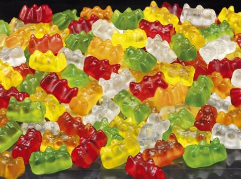 cumplen-100-anos-ositos-haribo cumplen-100-anos-ositos-haribo