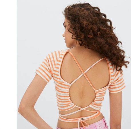 Stradivarius: esta es la camiseta preferida por todas para primavera 16 Merca2.es camiseta stradivarius